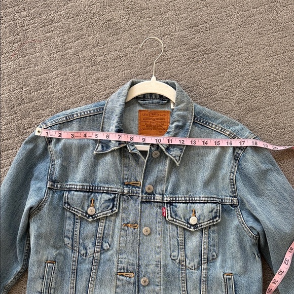 Levi's Classic Blue Denim Jacket - Picture 8 of 10